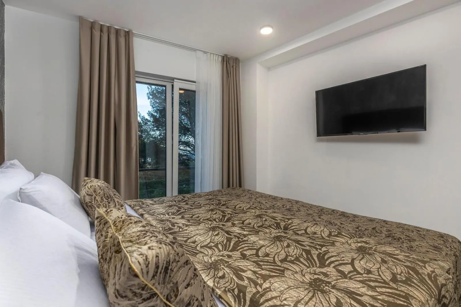 Villa In Istria With Heated Pool And 3 Bedrooms Moscenicka Draga